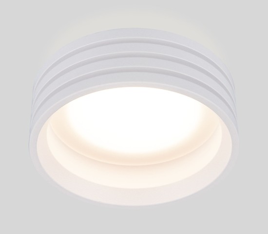 Точечный светильник 7014 MR16 белый