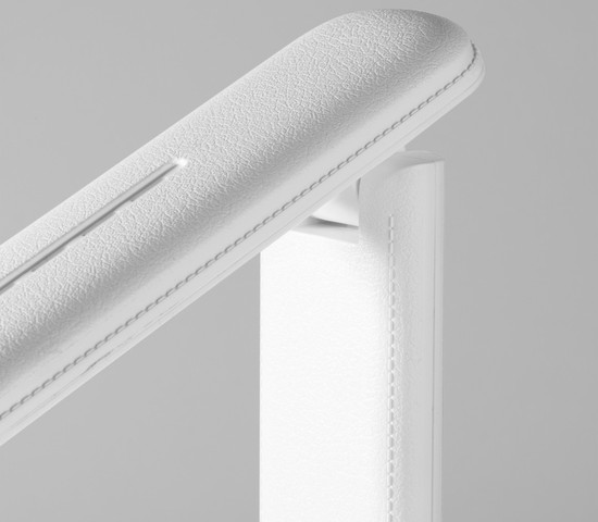 Настольная лампа Brava белый (TL90530)