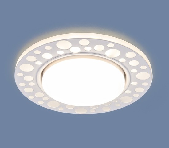 Точечный светильник 3032 GX53 WH белый