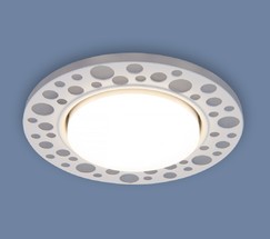 Точечный светильник 3032 GX53 WH белый