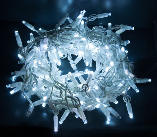 Уличная гирлянда 400-102 белый 20м IP65
