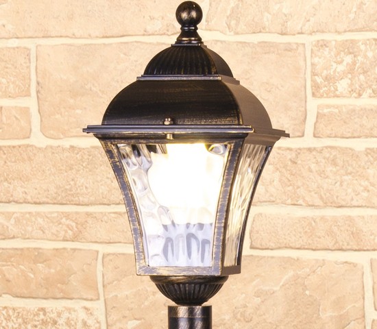 Универсальный уличный светильник Apus F черное золото (GL 1009F)