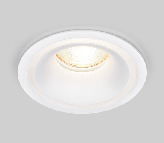 Точечный светильник 7012 MR16 WH белый