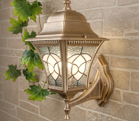 Универсальный уличный светильник Altair черное золото