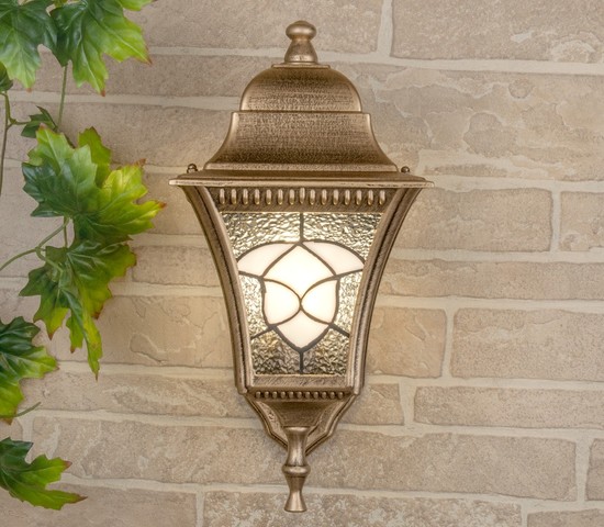 Универсальный уличный светильник Altair черное золото