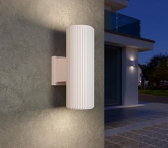 Универсальный уличный светильник 1403 TECHNO Strict песочно-белый