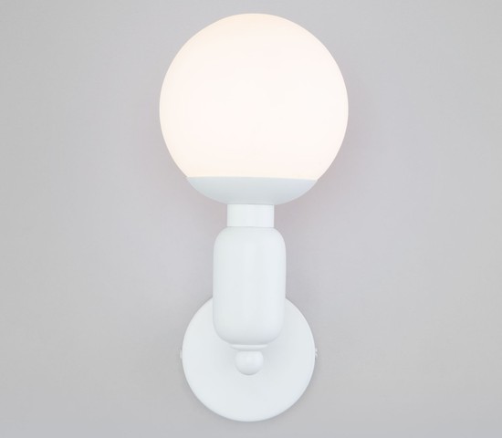 Настенный светильник 50251/1 белый