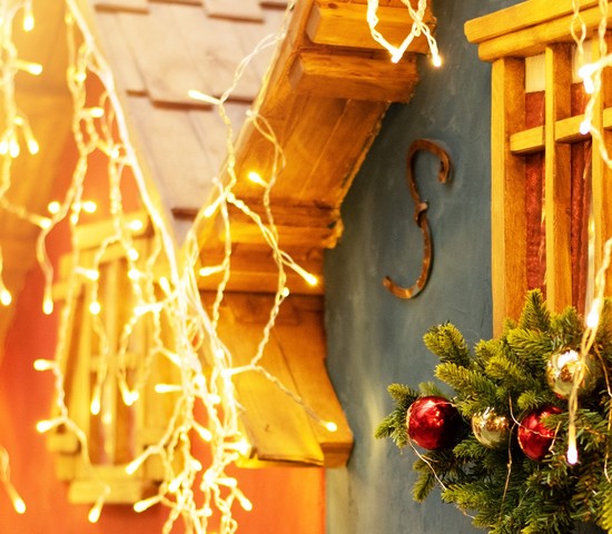 Уличная гирлянда 100-101 теплый белый с эффектом мерцания 3*0,6 м IP65