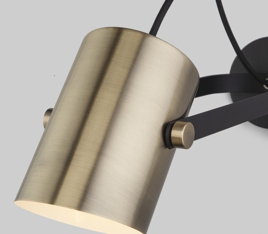 Настенный светильник 20092/1 черный/античная бронза