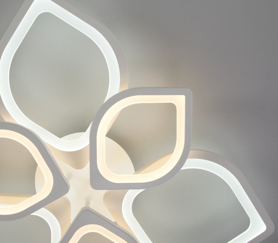 Люстра 90228/6 белый