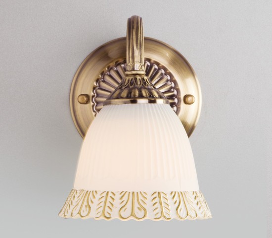 Настенный светильник 60107/1 античная бронза