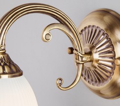 Настенный светильник 60107/1 античная бронза