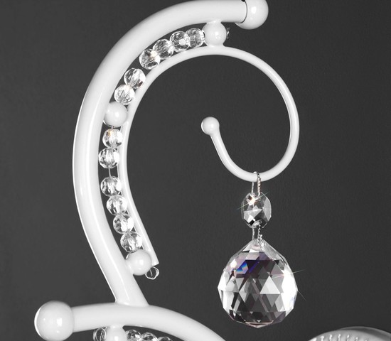 Настенный светильник 10107/1 глянцевый белый/прозрачный хрусталь Strotskis