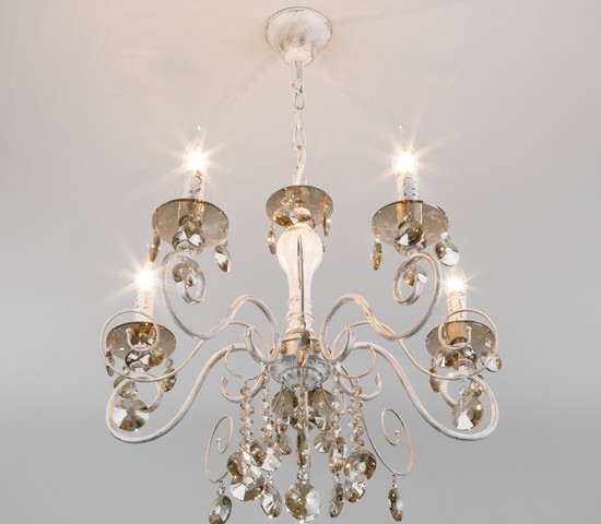 Люстра 10104/5 белый с золотом/тонированный хрусталь Strotskis