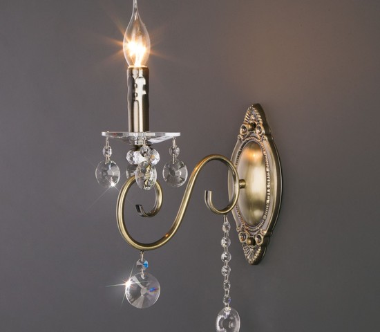 Настенный светильник 10104/1 античная бронза/прозрачный хрусталь Strotskis