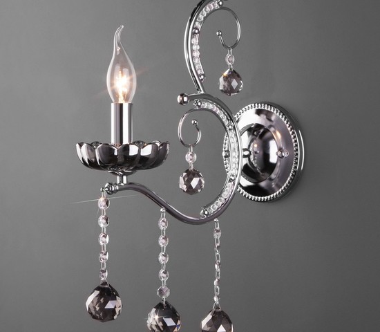 Настенный светильник 10107/1 хром/дымчатый хрусталь Strotskis