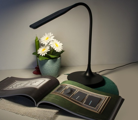 Настольная лампа 80422/1 черный