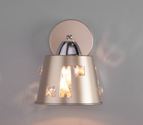 Настенный светильник 70105/1 шампань