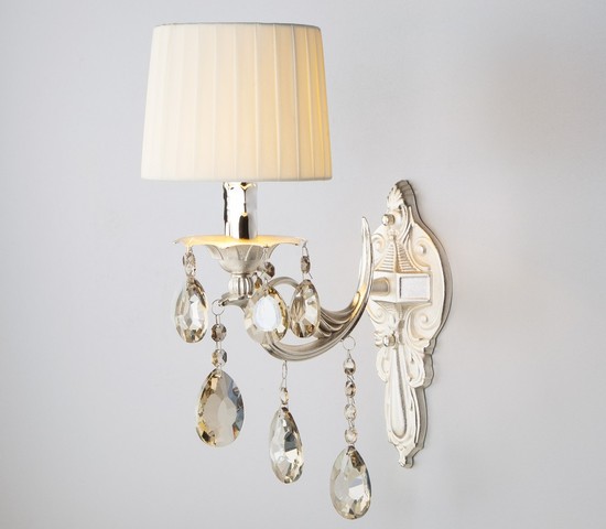 Настенный светильник 10098/1 серебро/тонированный хрусталь Strotskis