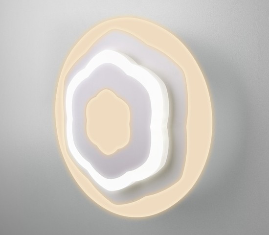 Настенный светильник 90117/2 белый