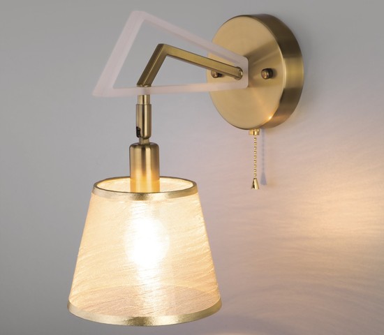 Настенный светильник 60082/1 золотая бронза