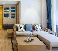 Настенный светильник 20067/2 LED белый