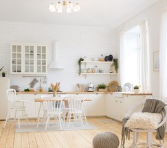 Люстра 70085/8 белый