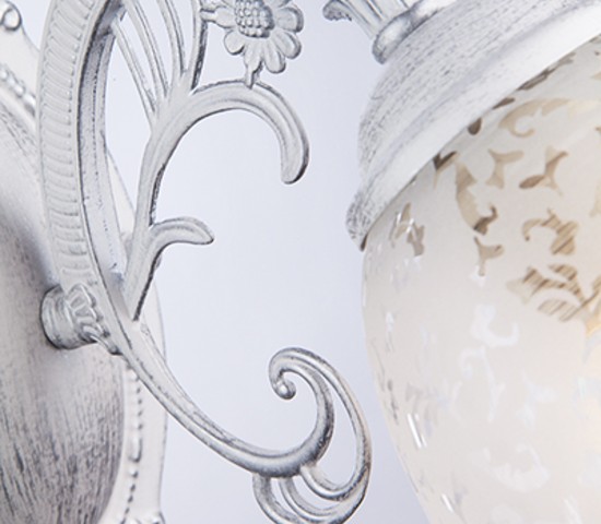 Настенный светильник 70039/1 белый с серебром