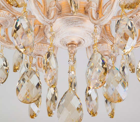 Люстра 10022/6 белый с золотом/ тонированный хрусталь Strotskis