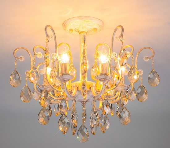 Люстра 10022/6 белый с золотом/ тонированный хрусталь Strotskis