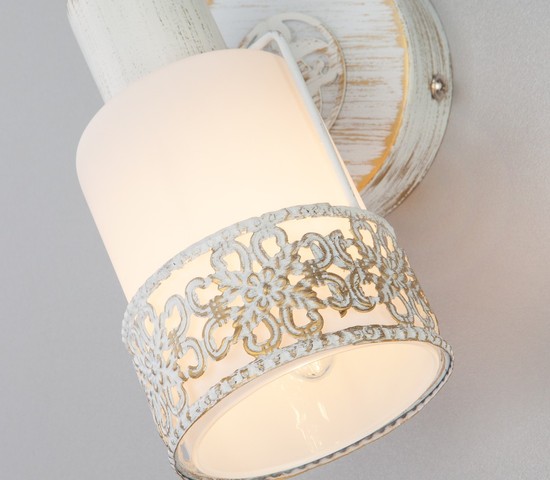 Настенный светильник 20025/1 белый с золотом