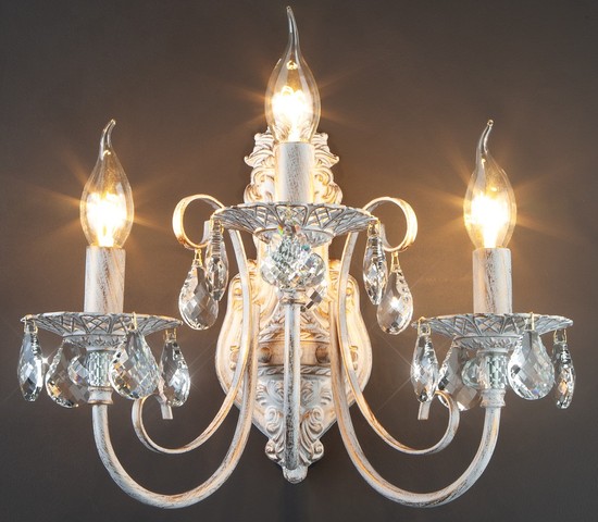 Настенный светильник 3305/3  белый с золотом/прозрачный хрусталь Strotskis