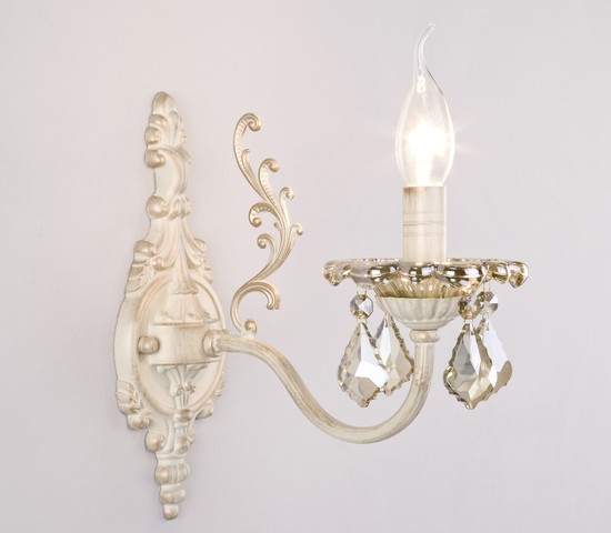 Настенный светильник 3281/1 белый с золотом/тонированный хрусталь Strotskis