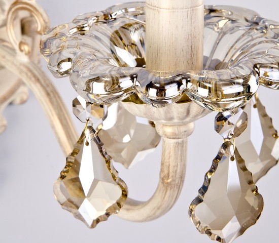 Настенный светильник 3281/1 белый с золотом/тонированный хрусталь Strotskis