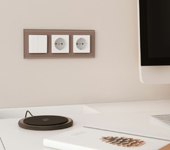 Рамка на 3 поста Favorit (латте, стекло) (W0031142)