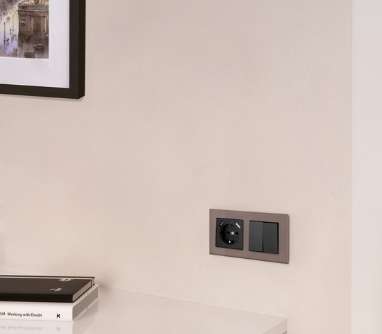 Рамка на 2 поста Favorit (латте, стекло) (W0021142)