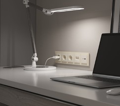 Рамка на 5 постов Favorit (молочный, стекло) (W0051141)