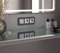 Рамка на 3 поста Elite (графит, стекло) (W0032440)