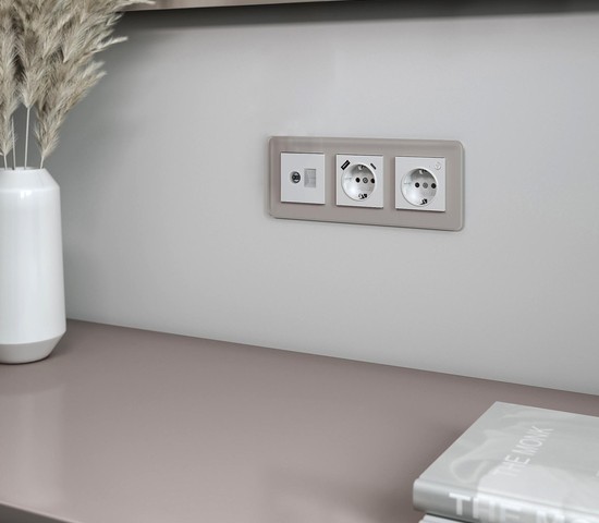 Рамка на 3 поста Elite (дымчатый, стекло) (W0032417)