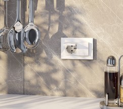 Розетка двойная влагозащ. с зазем. с защит. крышками и шторками (белый) (W1172201)