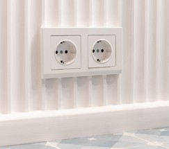 Розетка с заземлением, безвинтовой зажим (белый) (W1171301)