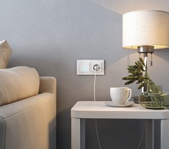 Сенсорный выключатель двухклавишный с функцией Wi-Fi (белый) (W4520601)