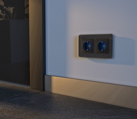 Розетка с подсветкой (черный) (W1171408)