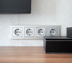 Рамка на 4 поста Hammer (серебряный) (W0042406)