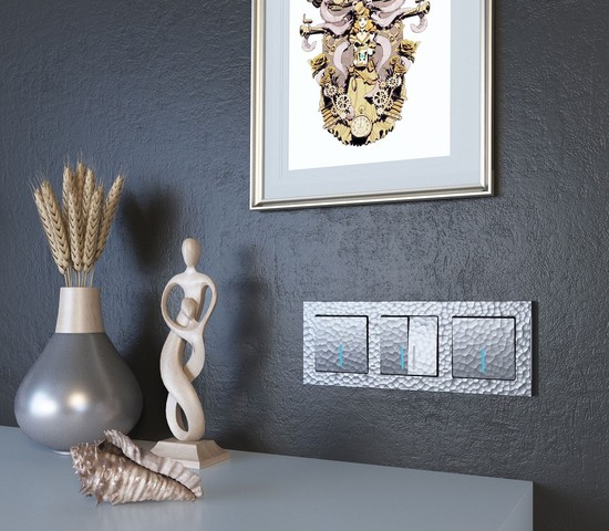 Рамка на 3 поста Hammer (серебряный) (W0032406)