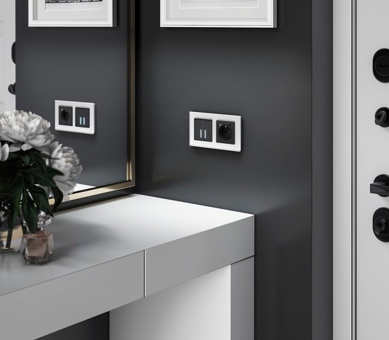 Сенсорный выключатель двухклавишный с подсветкой (черный) (W4520108)