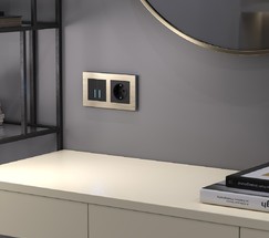 Сенсорный выключатель двухклавишный с подсветкой (черный) (W4520108)