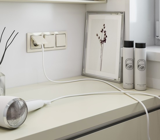 Рамка на 3 поста Snabb (слоновая кость/хром) (W0031903)