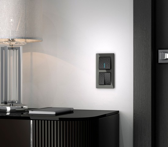 Выключатель одноклавишный проходной с подсветкой (hammer черный) (W1212108)