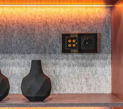 Рамка на 2 поста Favorit (черный,стекло) (W0021108)